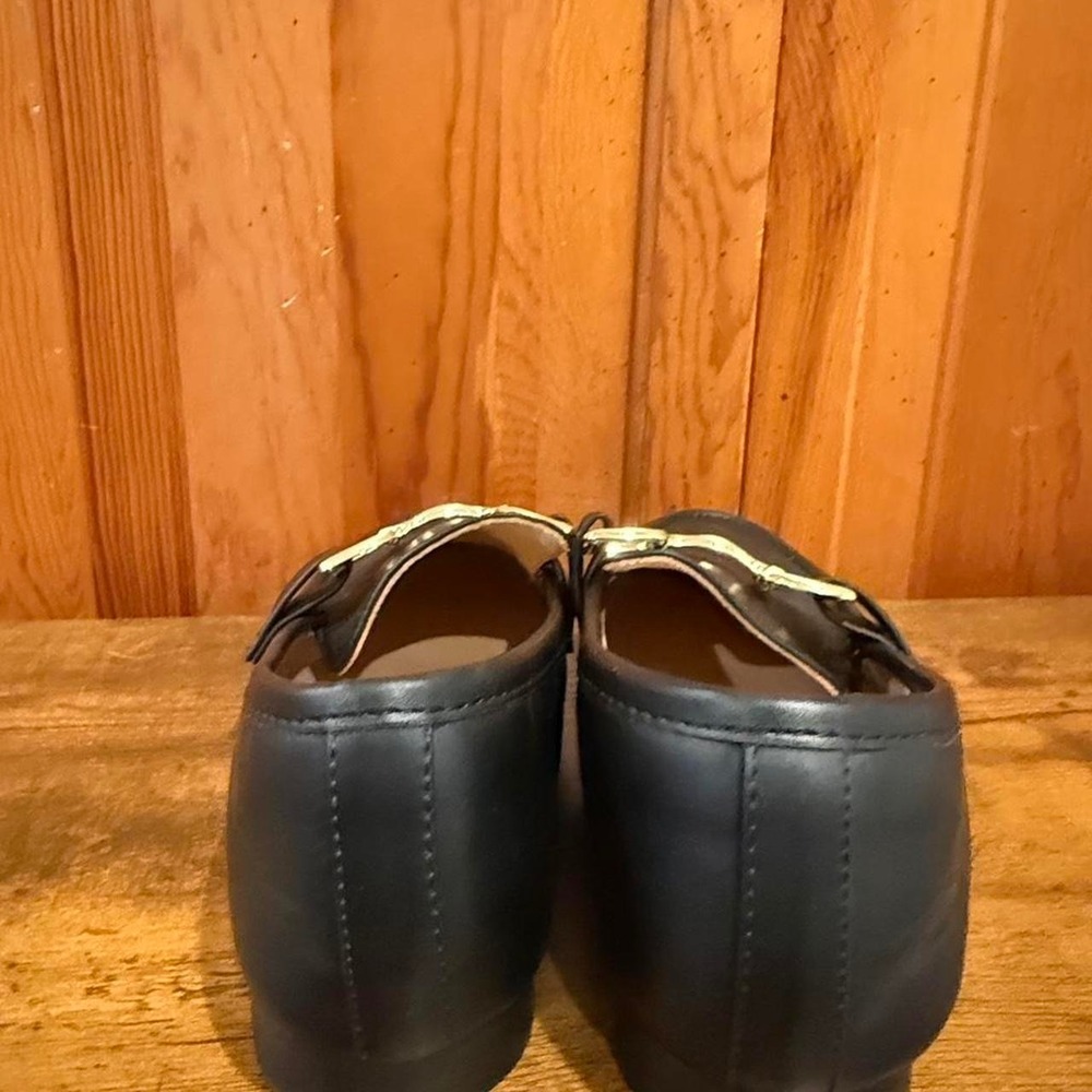 black leather loafers with gold buckle - Picture 3 of 4
